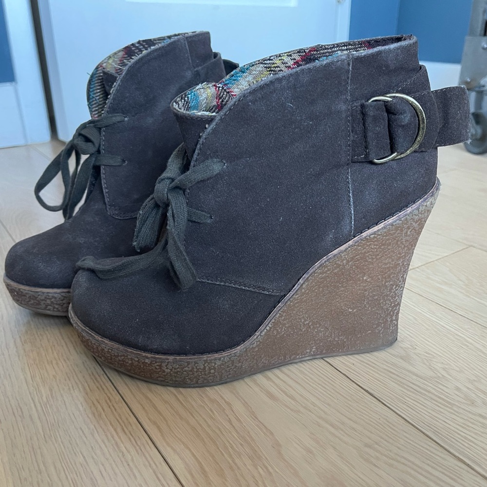 Rock & candy (by zigi) platform wedge suede brown